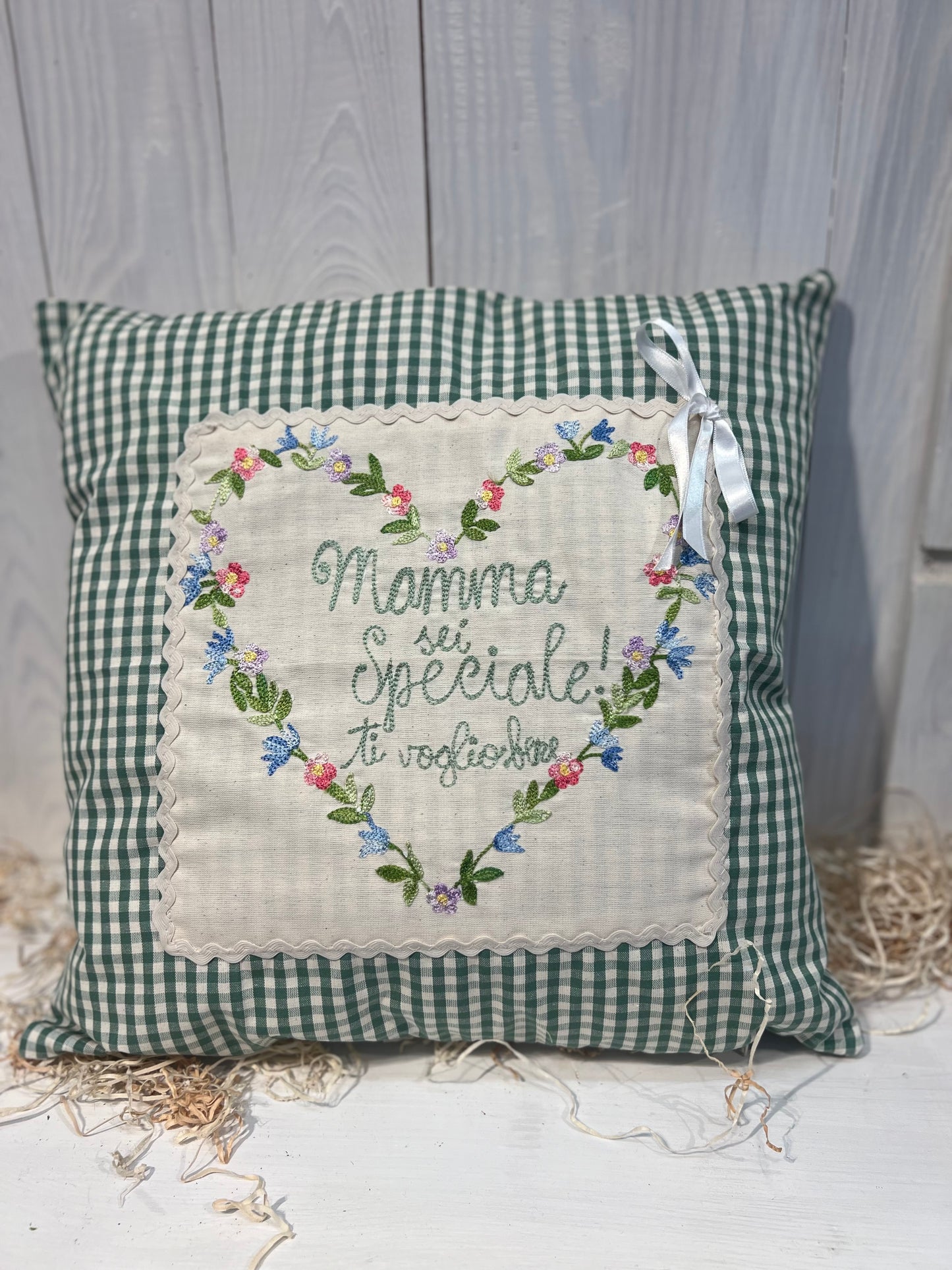 Pillow with dedication - Embroidered pillow - Pillow gift idea